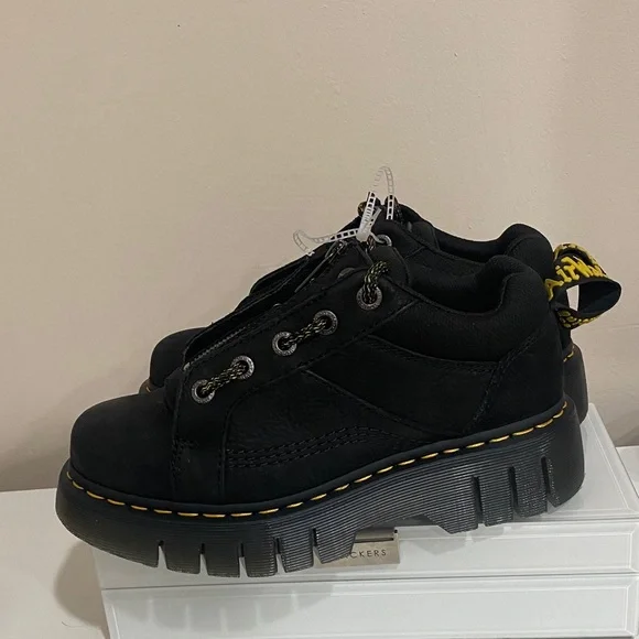 New Dr. Martens Woodard Lo Slip US 8 women’s - Picture 2 of 5